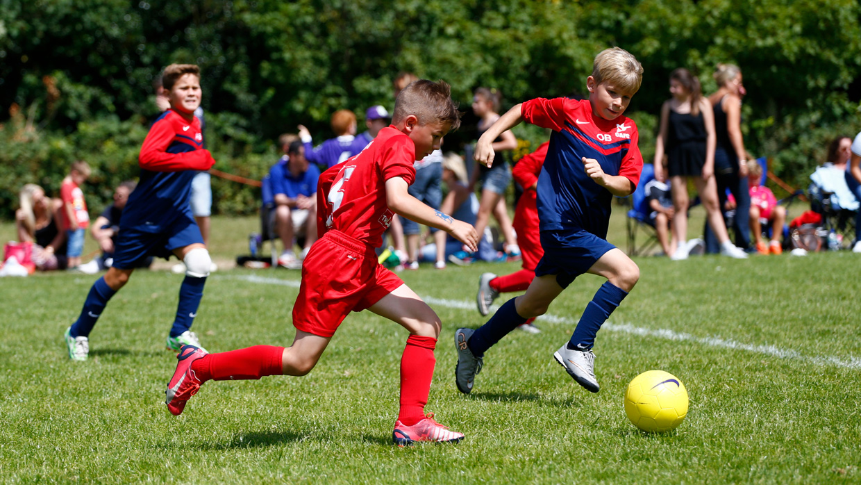 jugadores de fútbol base